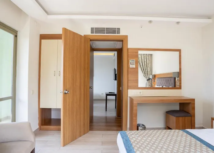 Incekum West ホテル 4*