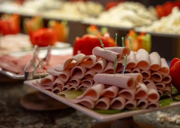 ホテル Incekum West 4*