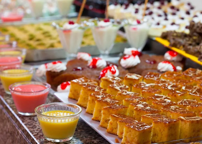 ホテル Incekum West 4*