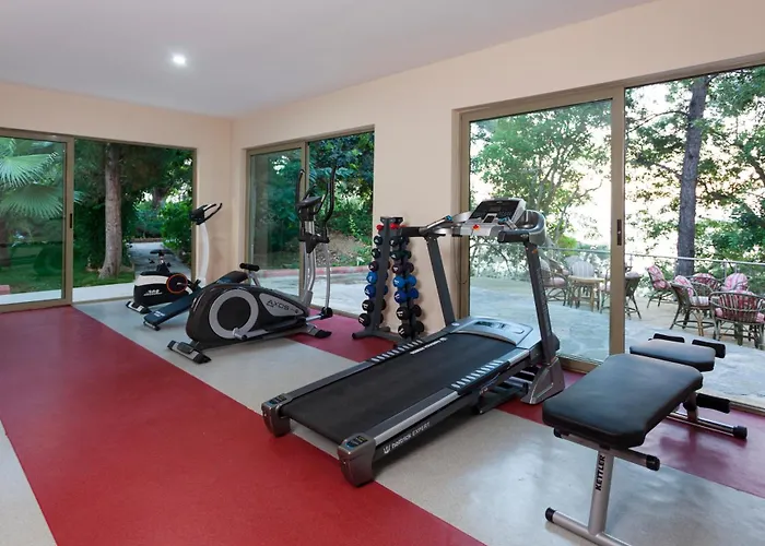 ホテル Incekum West